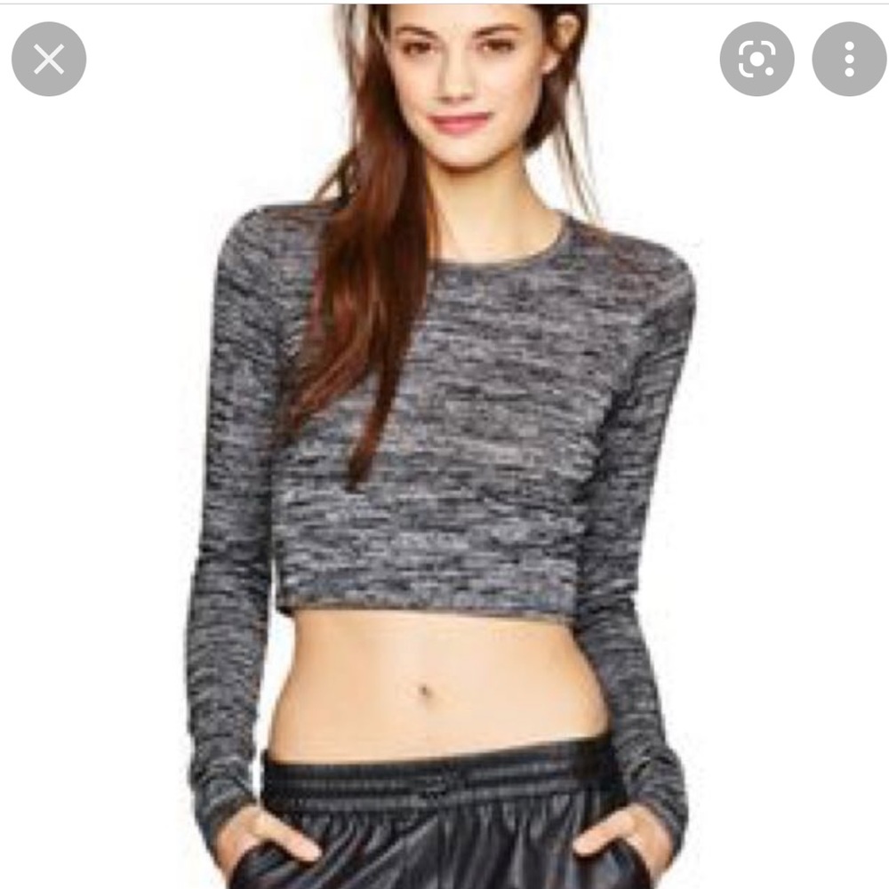 Aritzia Georgia crop shirt - sold out!